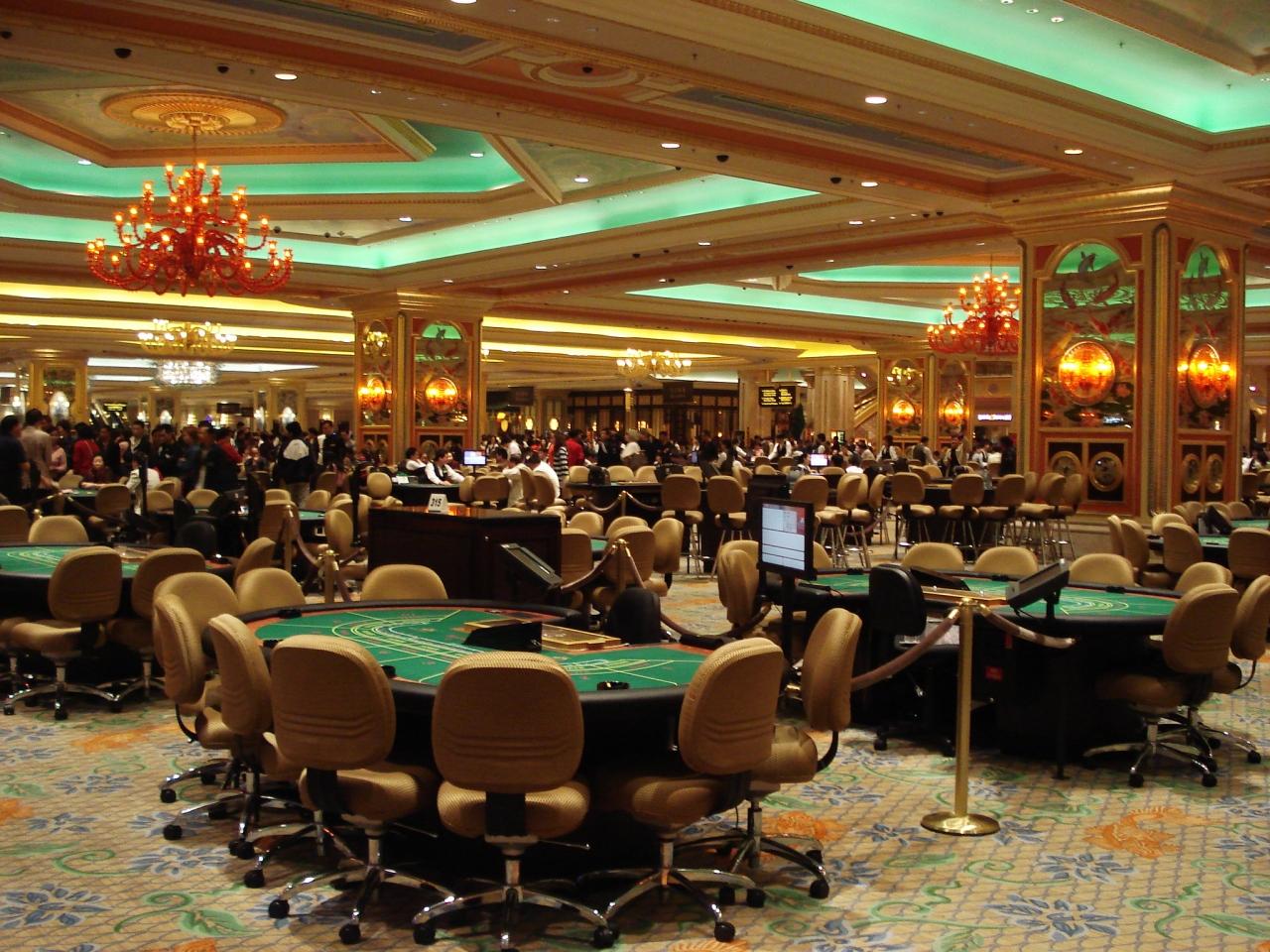 据央视新闻报道，当地时间10月25日，美国联邦政府“停摆”已持续25天